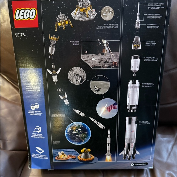 LEGO NASA Apollo Saturn V Rocket Set - 92176 - NIB - Picture 2 of 2